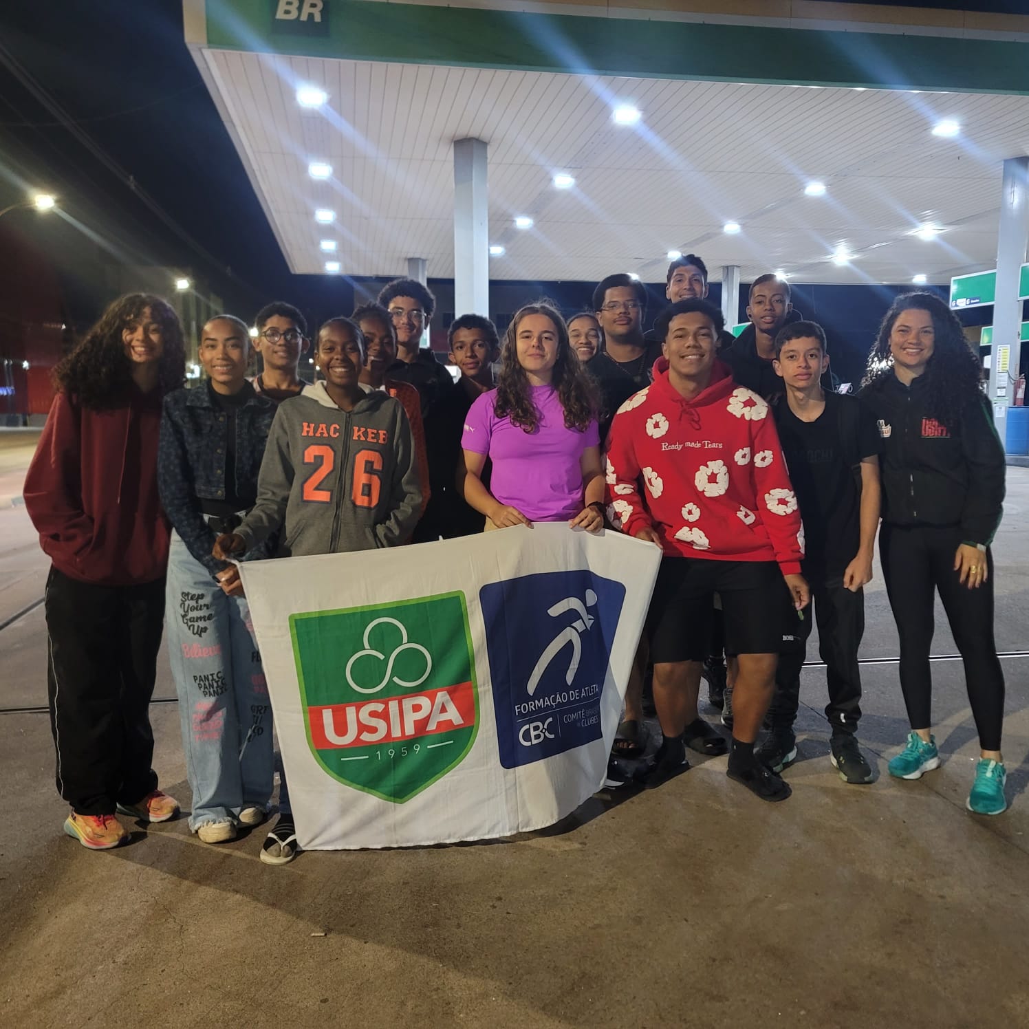 Delegação de Ipatinga viaja para representar a cidade na etapa estadual do JEMG 2025