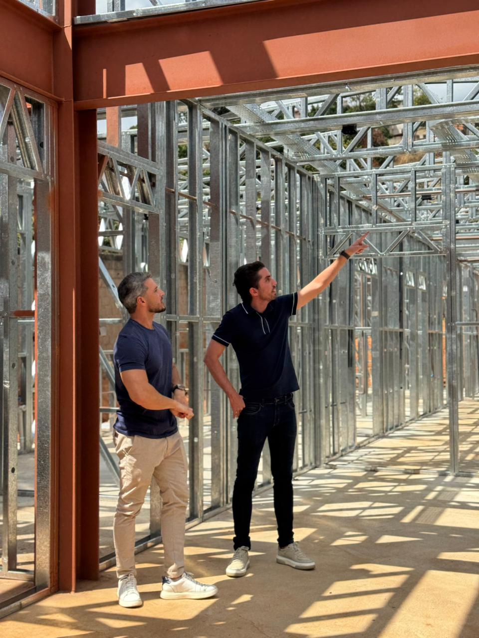 Prefeito acompanha obras da nova UBS do Esperança e amplia investimentos em saúde e assistência social