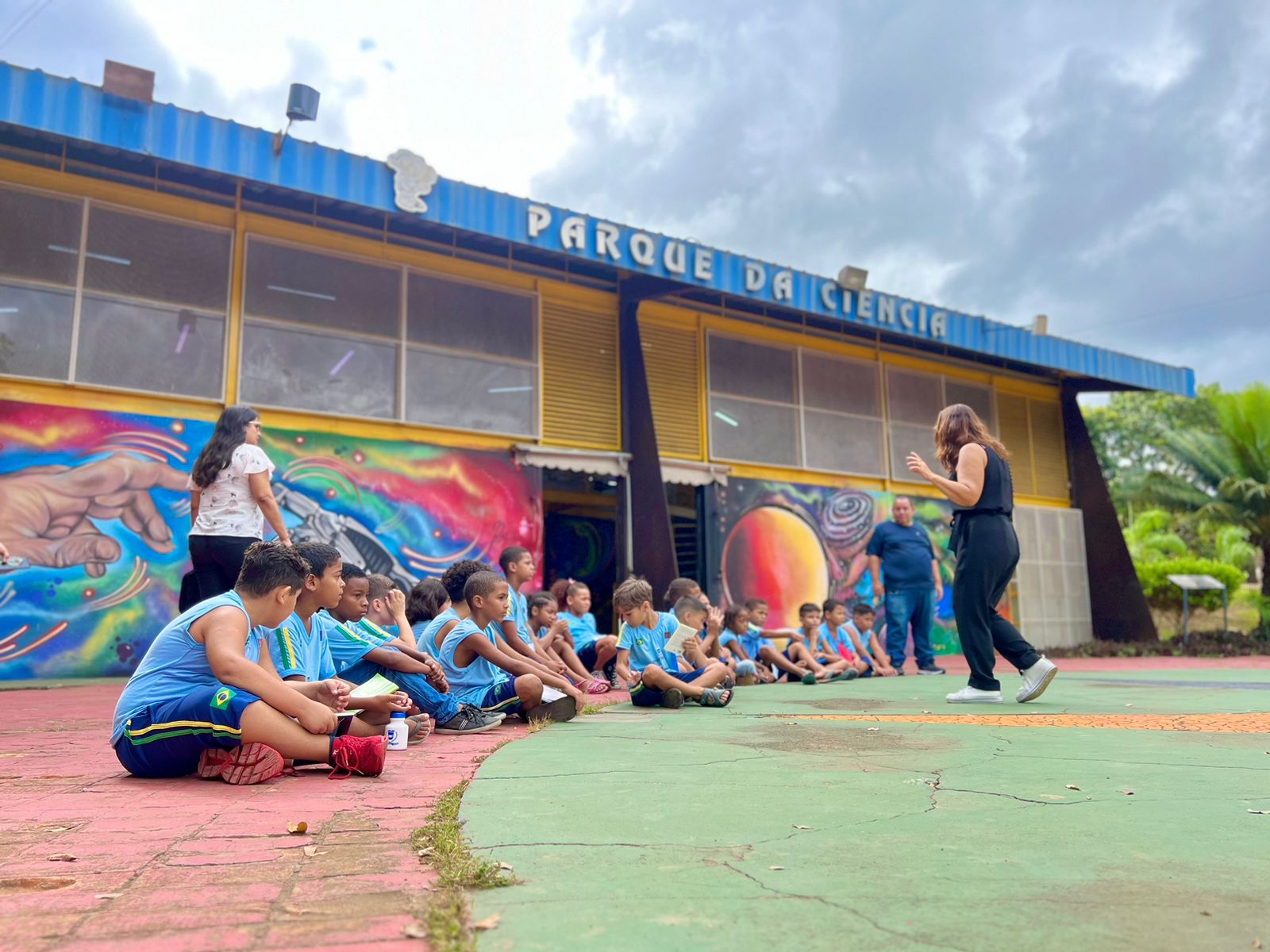 Ipatinga desperta o mundo de reações com a 10ª Semana da Química no Parque Ipanema
